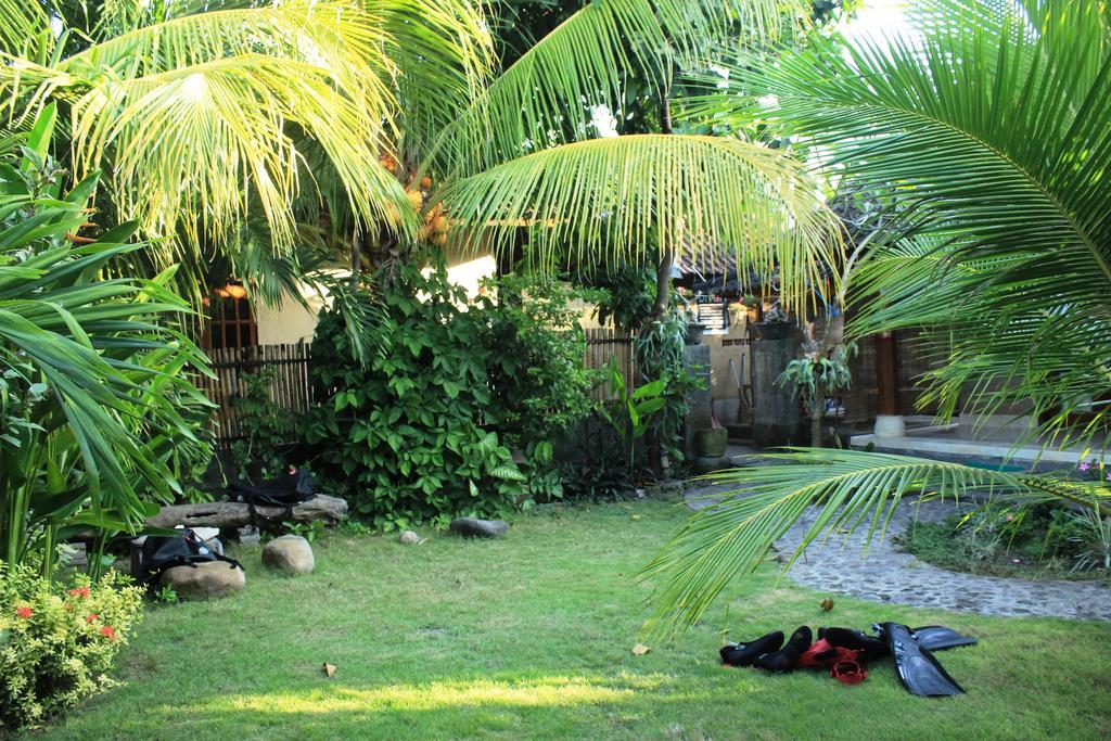 Hotel Toke Menjangan Banyuwedang Exterior foto