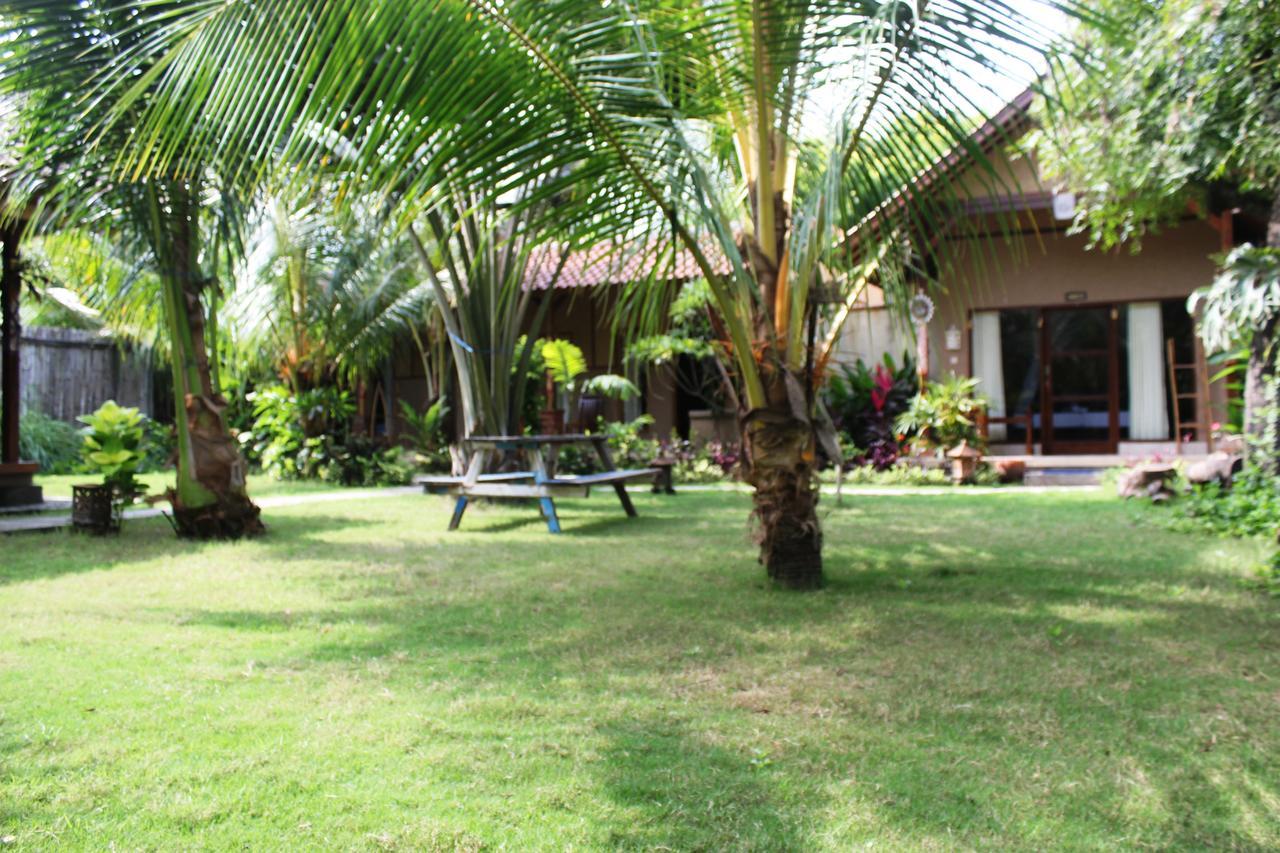 Hotel Toke Menjangan Banyuwedang Exterior foto